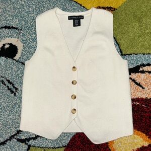 Sincerely Jules White Sweater Knit Buttoned Fuzzy Cozy Vest